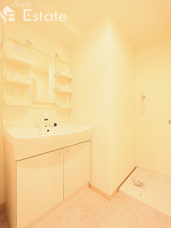 洗面設備　脱衣場　独立洗面台