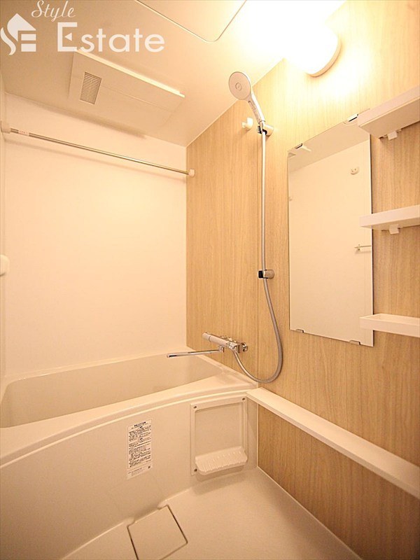 バス・シャワールーム　バスルーム