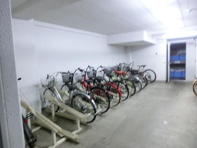 駐車場　★駐輪場★