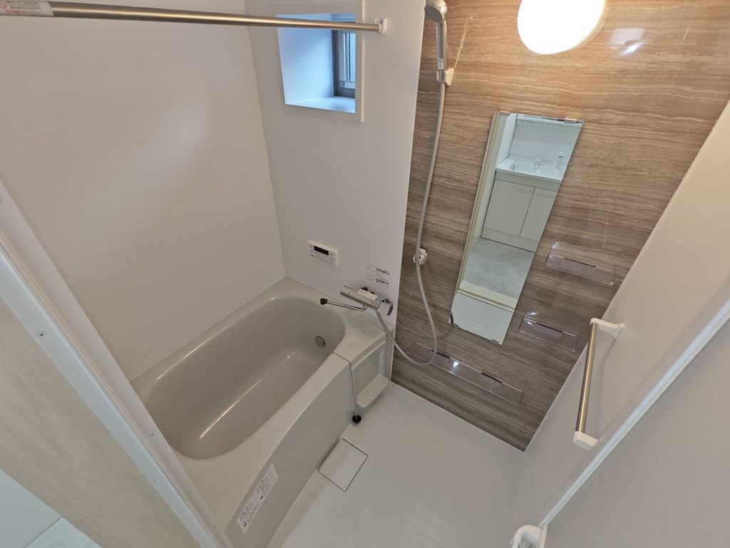 バス・シャワールーム　バス