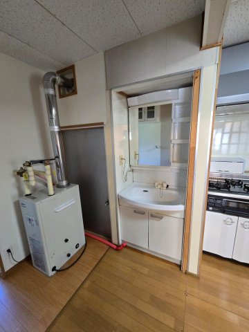 洗面設備　独立洗面化粧台