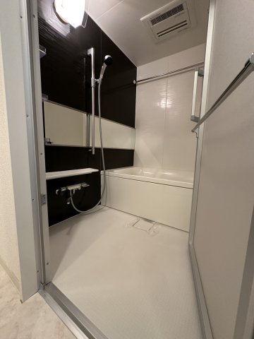 バス・シャワールーム　日々の疲れを癒すお風呂付です