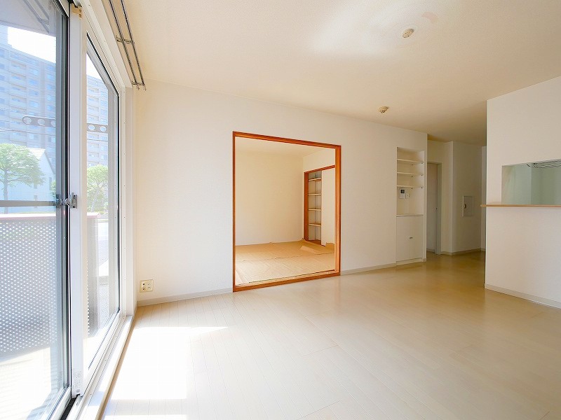 居室・リビング　※別号室参考写真