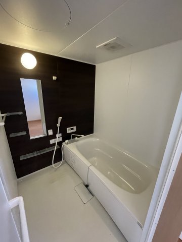 バス・シャワールーム　※同型タイプ別棟の写真です。