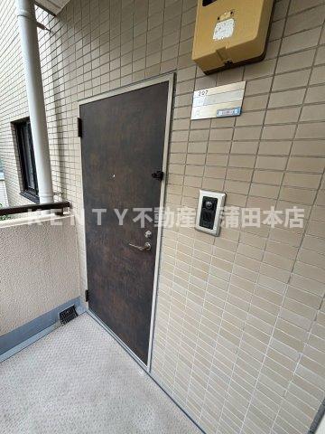 玄関　収納もある玄関です