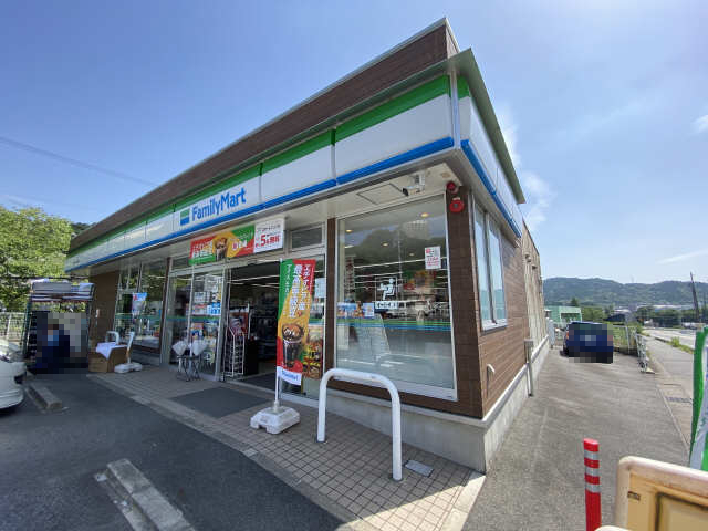 コンビニ　ファミリーマート　岡崎上三本松店（コンビニ）まで837m