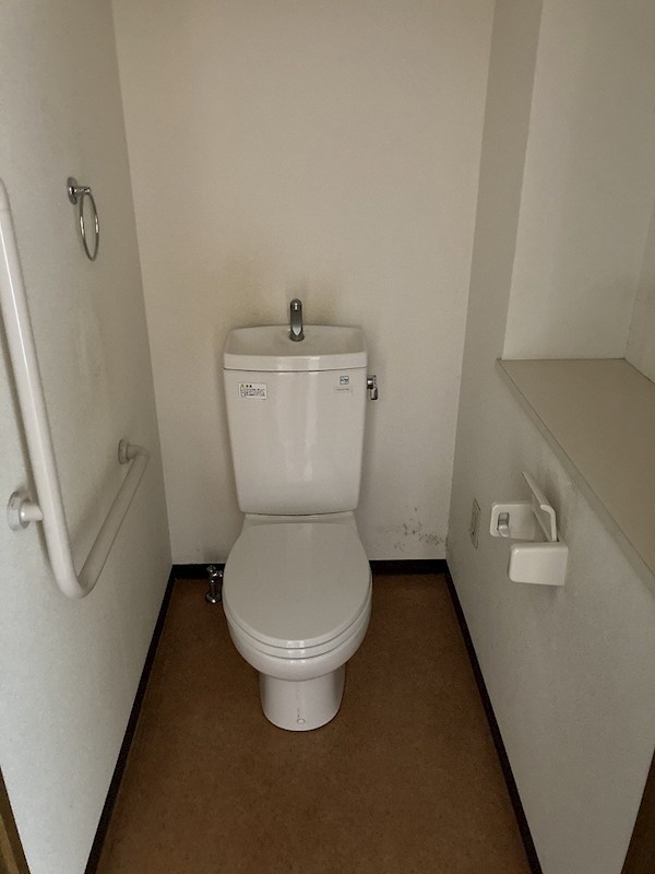 トイレ　現況優先