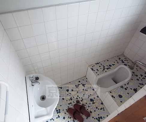 トイレ　なんちゃって洋式を・・・