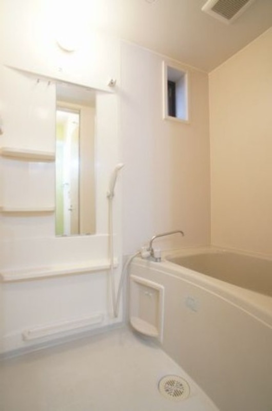 バス・シャワールーム　図面と現状に相違がある場合には現状を優先