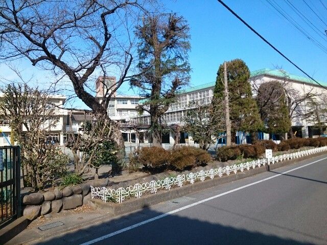 小学校　市立豊岡小学校（小学校）まで800m
