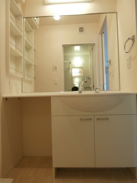 洗面設備　同仕様