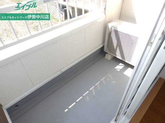 バルコニー　同タイプ部屋写真です。