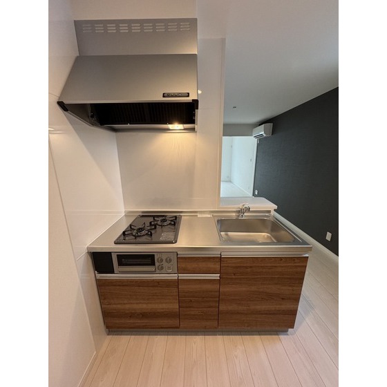 キッチン　※同タイプ別部屋の写真。現況優先※