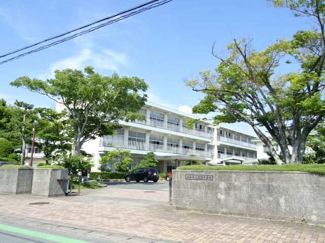 中学校　篠原中学校（中学校）まで511m