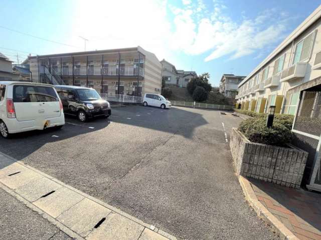 駐車場　駐車場