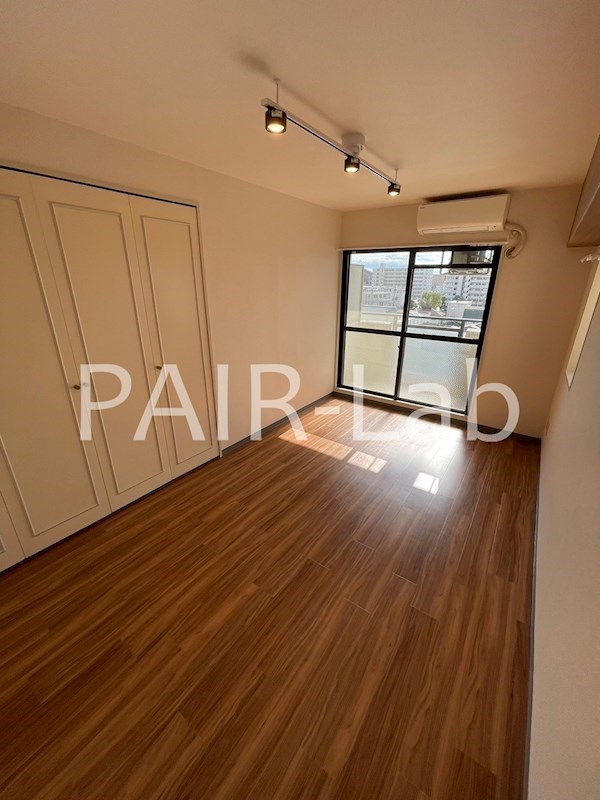 ジュネス神屋町の居間写真