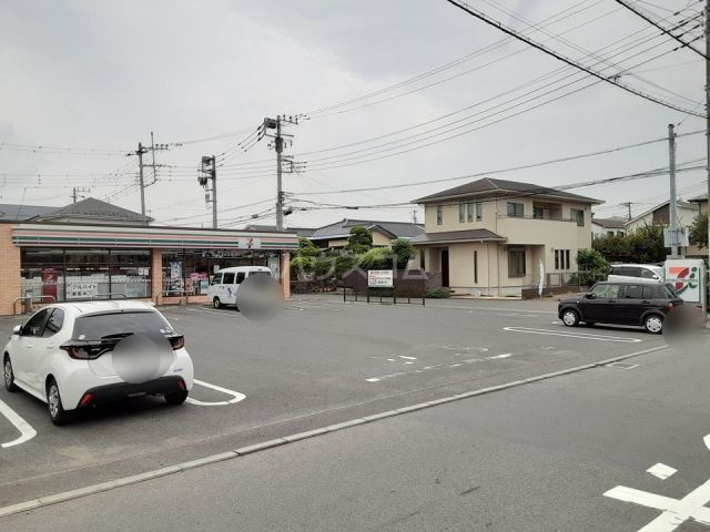 コンビニ　セブンイレブン 茅ヶ崎西久保店（コンビニ）まで382m