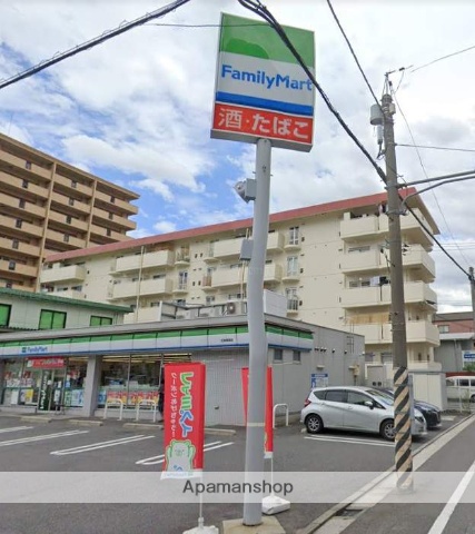 コンビニ　ファミリーマート広島東雲店（コンビニ）まで374m