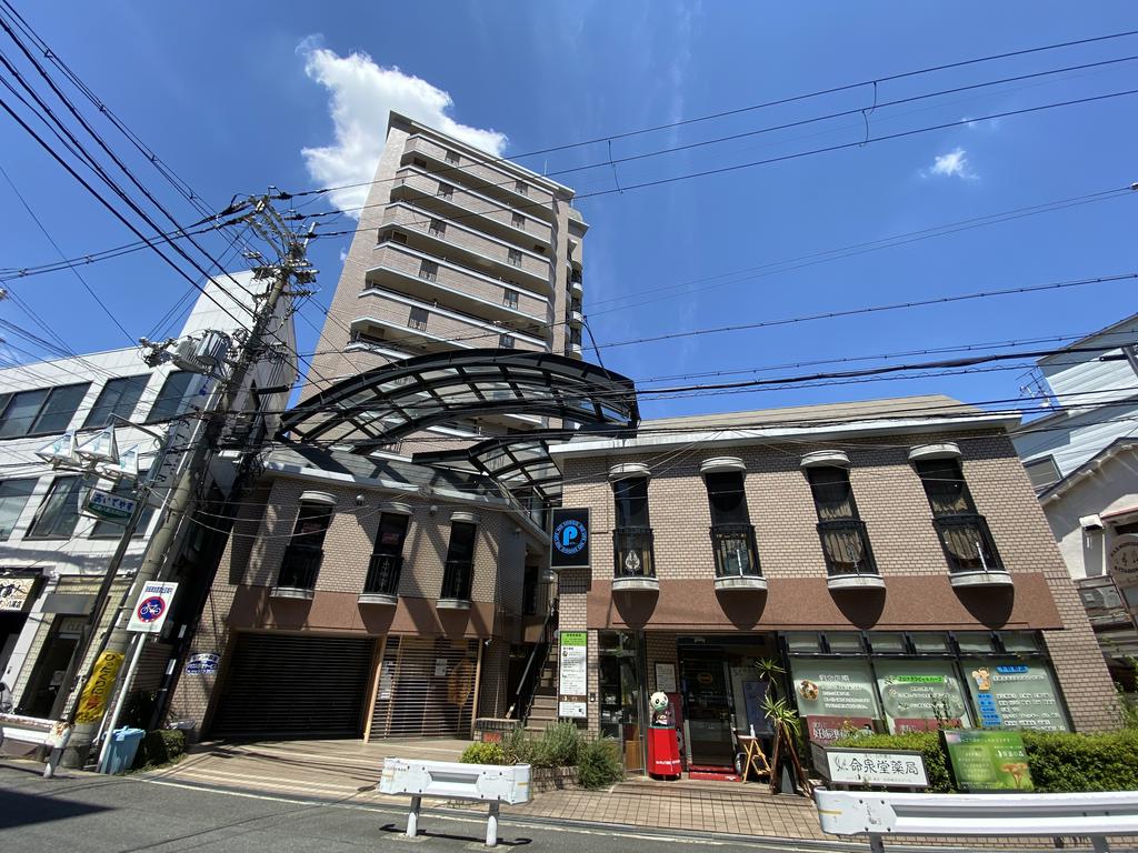 建物外観　■駅から近くて便利な立地