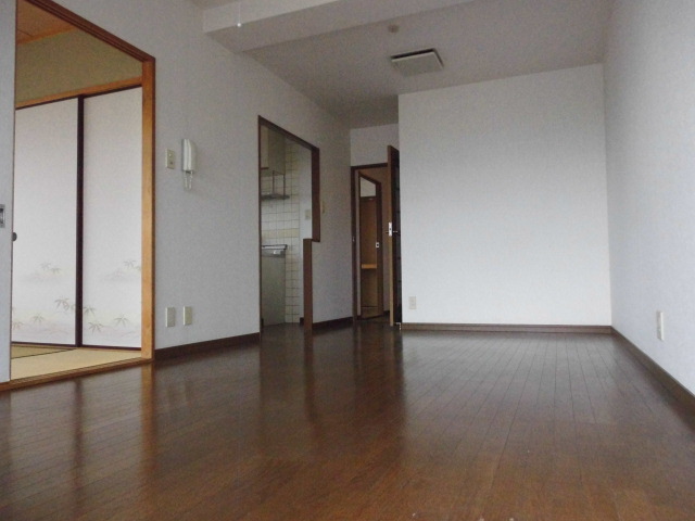 居室・リビング　リビング