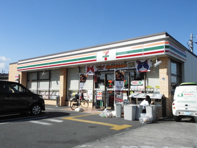 コンビニ　セブンイレブン八尾本町7丁目店（コンビニ）まで223m