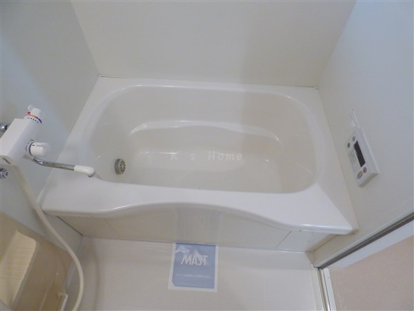 バス・シャワールーム　追い焚き機能付き浴室