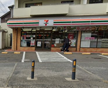 コンビニ　セブンイレブン 洋光台店（コンビニ）まで789m