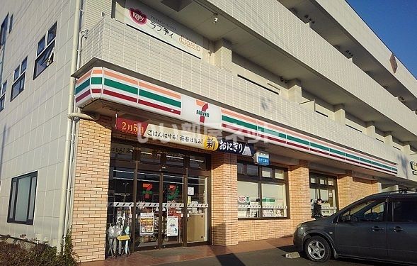 コンビニ　セブンイレブン 大河原西桜町店（コンビニ）まで976m