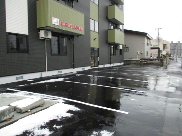 駐車場　駐車場