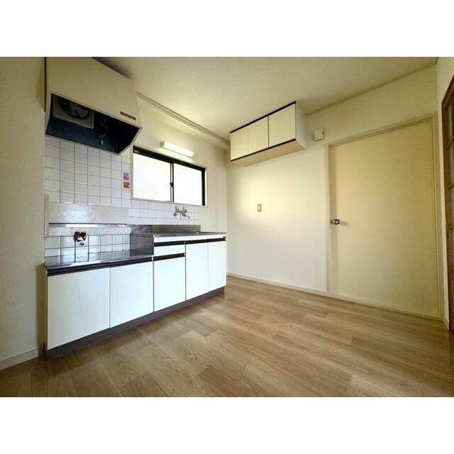 キッチン　※別部屋写真※