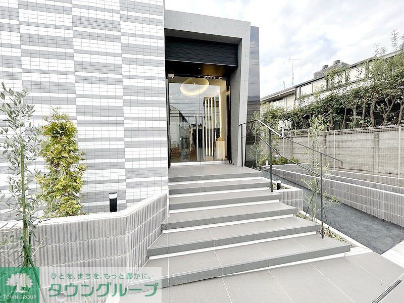 エントランス　部屋探しは株式会社　タウンハウジング　までお気軽にお問合せ…