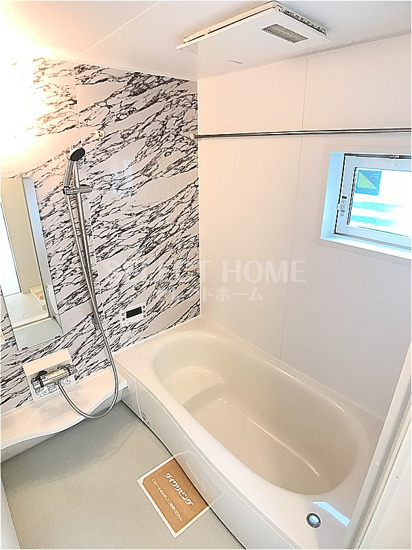 バス・シャワールーム　日々の疲れを癒すお風呂付です