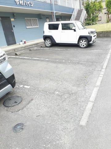 駐車場　駐車スペースもあります☆