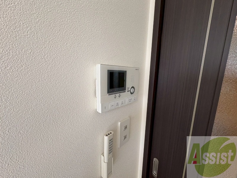 セキュリティ　ＴＶモニター付インターホンです。来客者の顔が見えるので安心！