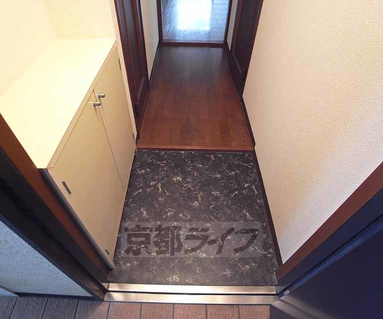 玄関　無駄のない玄関です。