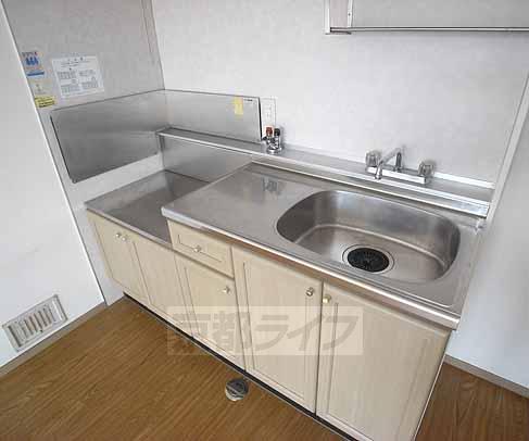 キッチン　２口コンロ設置可能です