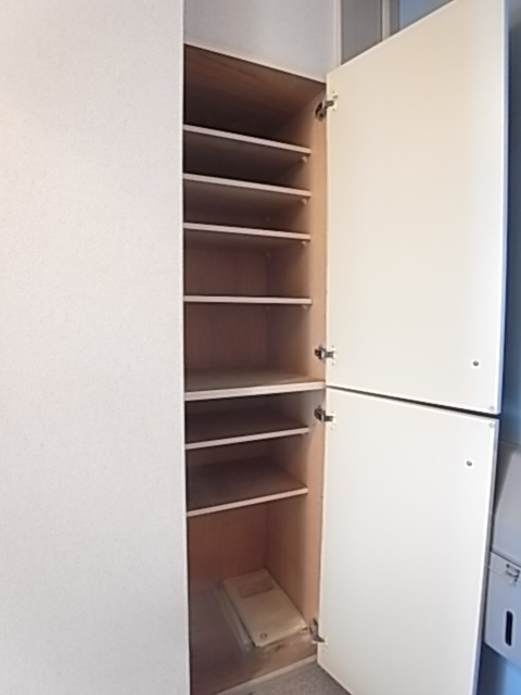 その他設備　シューズボックス