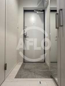 玄関　ハーモニーテラス中宮II　玄関