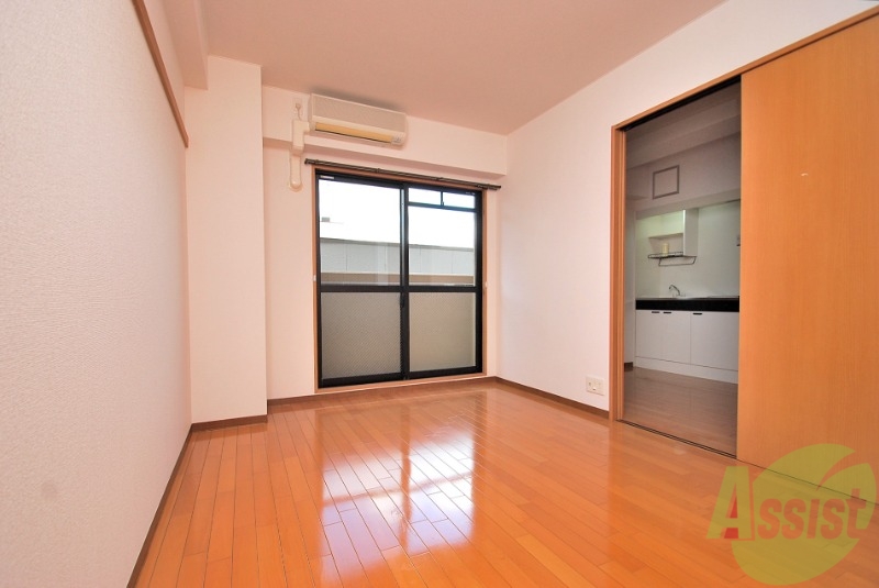 収納　幅のある大容量クローゼット洋服の多い方でも安心の収納力です。