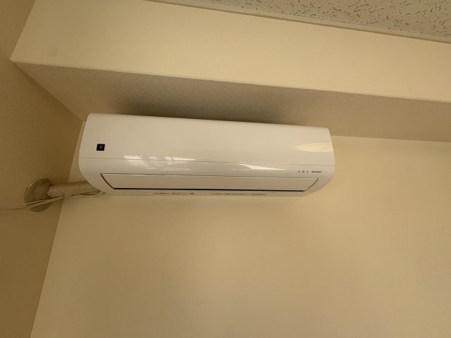 その他設備　エアコンが設置されているのですぐに快適な室内環境でお過ごしい