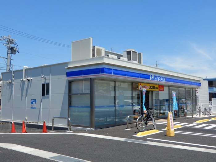 コンビニ　ローソン（コンビニ）まで528m