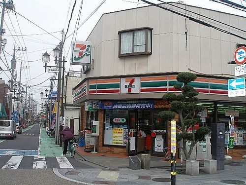 コンビニ　セブンイレブン蕨駅前通り店（コンビニ）まで446m
