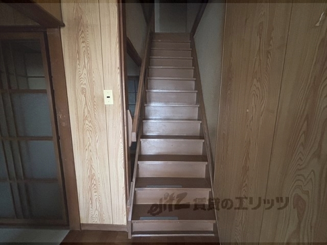 その他部屋・スペース　階段