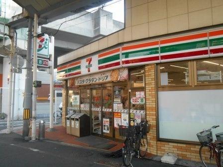 コンビニ　セブンイレブン（コンビニ）まで495m