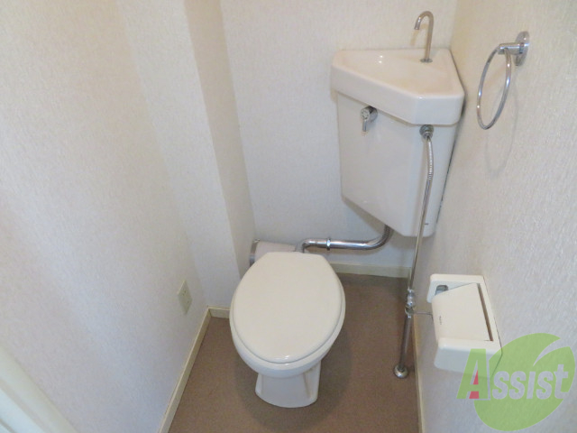 トイレ　こちらはトイレです。清潔感があり、安心して使用できます。