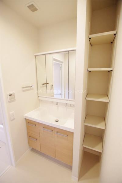 洗面設備　洗面所