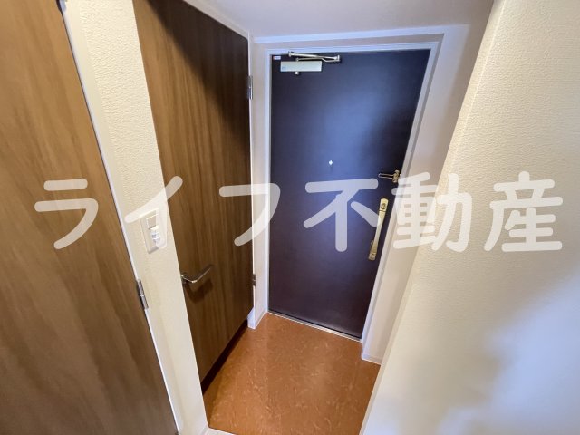 玄関　シンプルで使いやすい玄関です