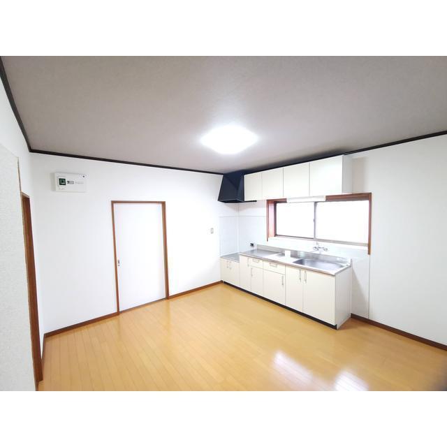 居室・リビング　８帖ダイニング・キッチン☆