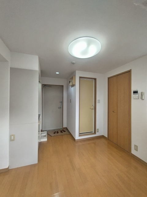 居室・リビング　ワンルーム４帖