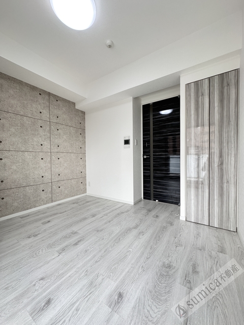 居室・リビング　南向きで明るい内装